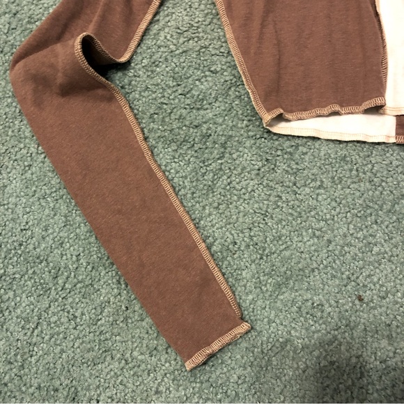 Tilly’s Full Tilt Color Block Cropped Long Sleeve - Picture 4 of 7